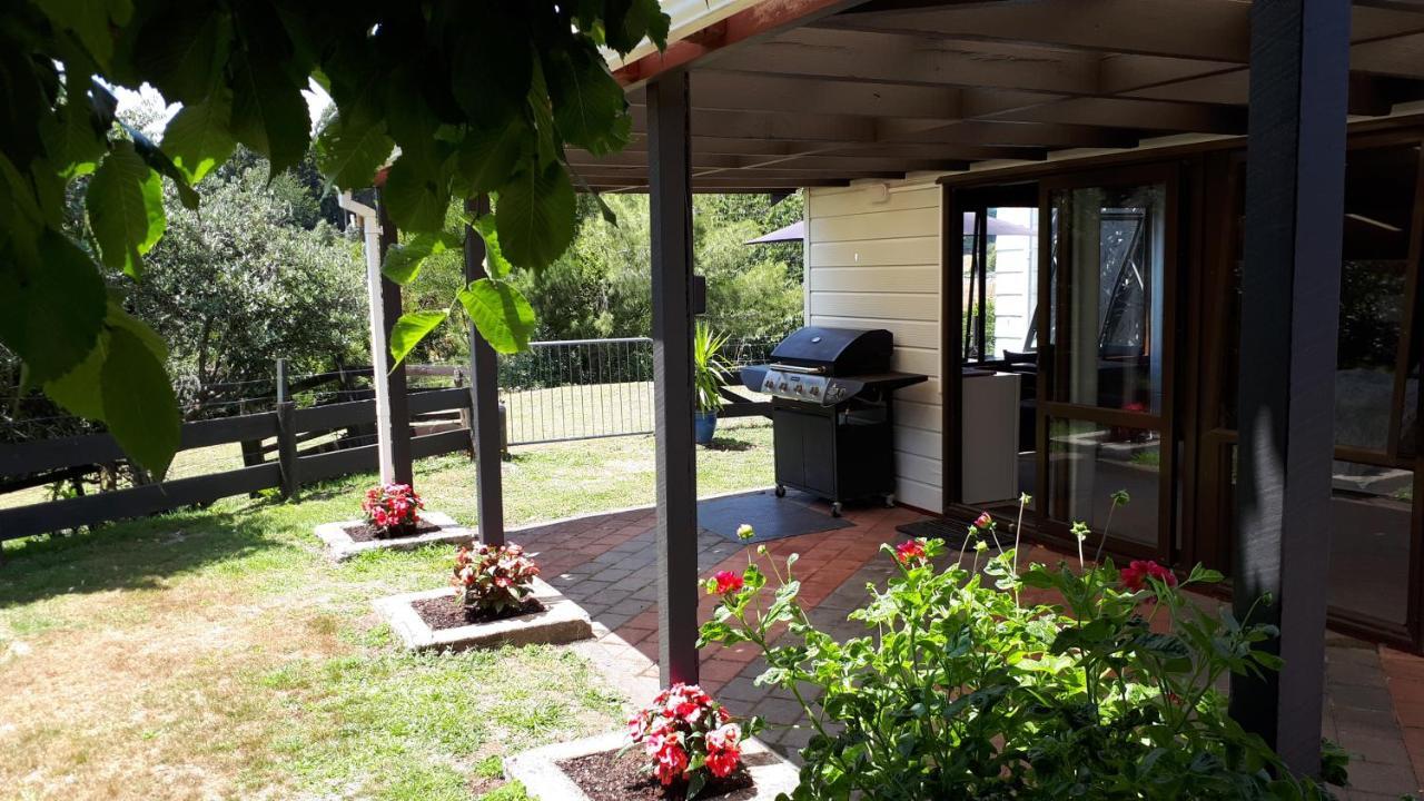 Caldera Country Lodge Hamurana ภายนอก รูปภาพ